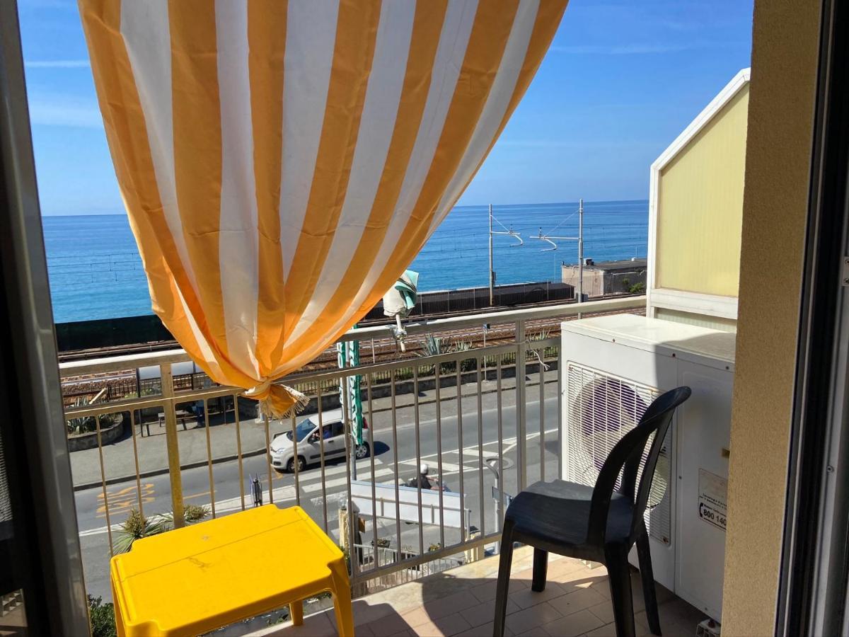 Piccolo Hotel Di Lavagna Eksteriør bilde