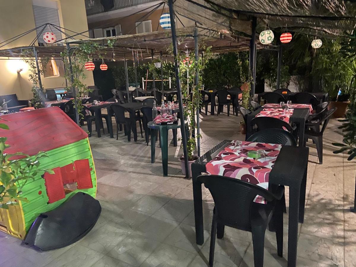 Piccolo Hotel Di Lavagna Eksteriør bilde